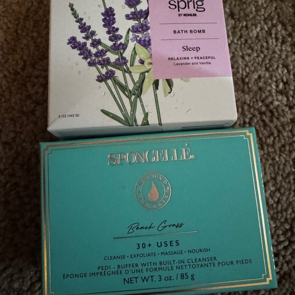 Spongellé Beach Grass Pedi Buffer and “sleep” bath bomb - Picture 1 of 4